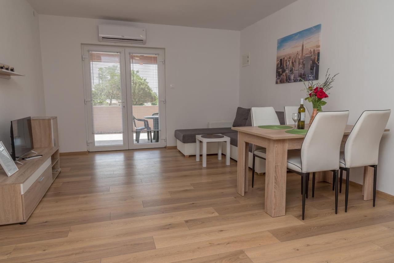 Apartmani Krzak Nin Exterior foto